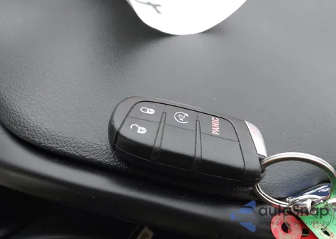 2017 Jeep Renegade Altitude 4X4 from USA, damaged, VIN ZACCJBBBXHPF81906